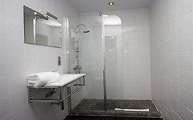 Hotel Luxe Rooms  3*